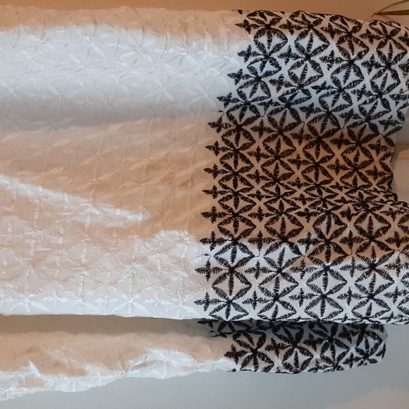 🟥SOLD🟥❗️BoutiqueHAIL3Y:23 Top - Picture 3 of 4